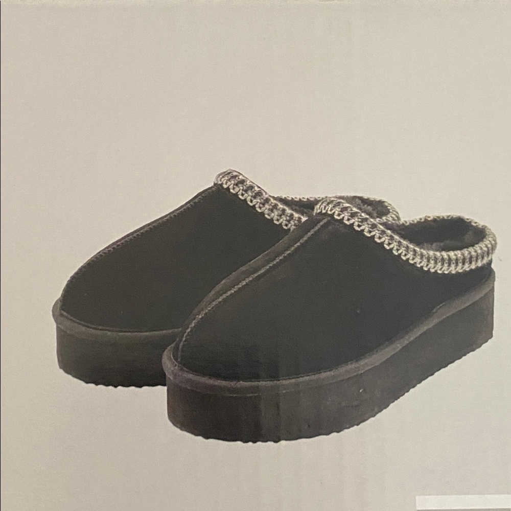 Clogs